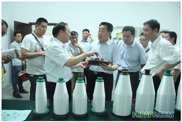 河南省委常委、政法委書記劉滿倉蒞臨林州光遠新材料視察工作-復合材料應用網(wǎng)FRPAPP.COM